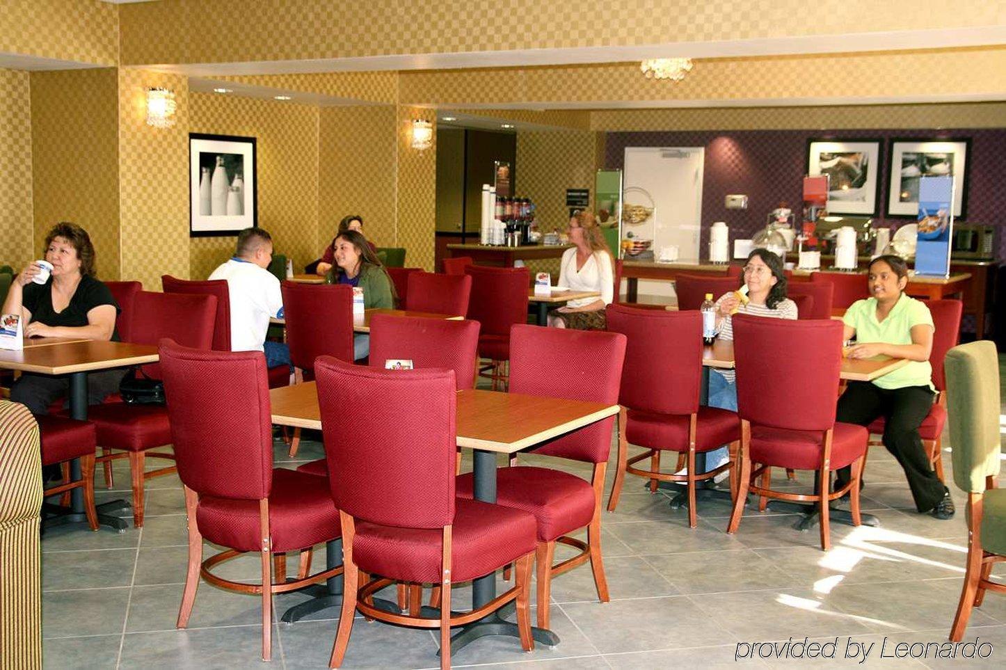 Hampton Inn Santa Rosa Restoran fotoğraf
